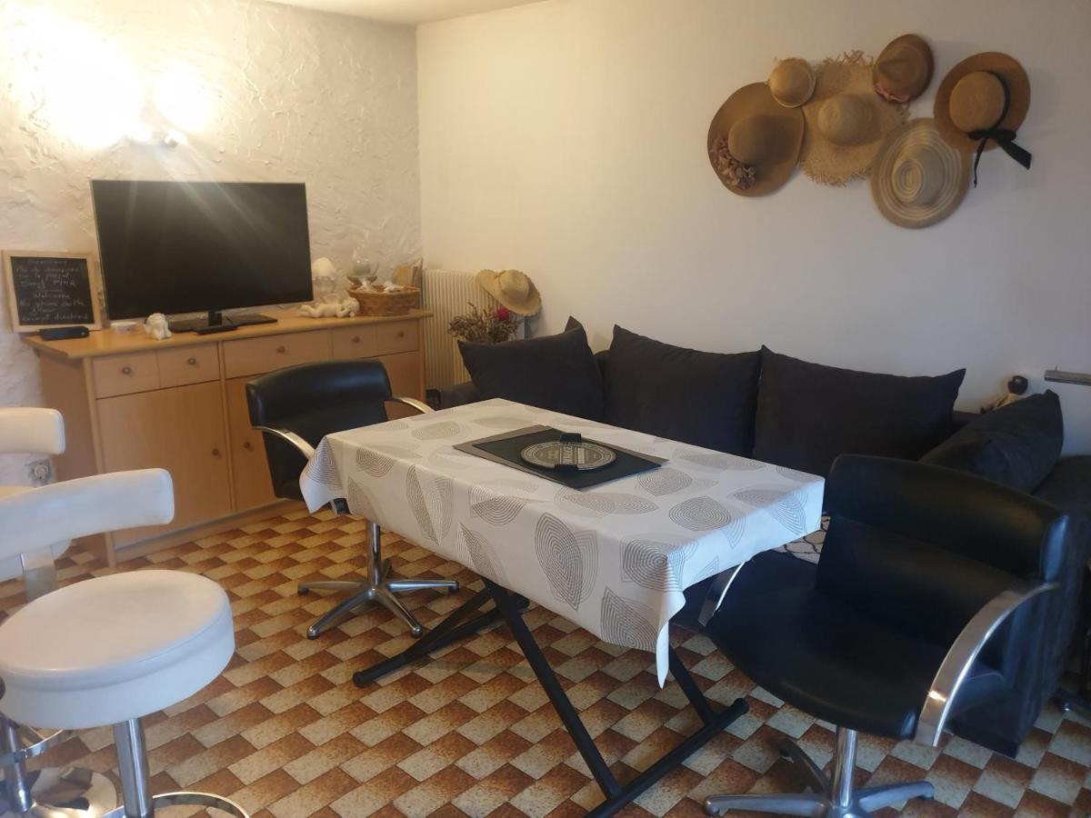 Maison Marylene Possibilite De Louer 2 Chambres Et Un Lit 1Place Supplement Du Reglement De La Location En A Regler Sur Place ,Petit Dejeuner Egalement Vous Gagnez 16 Pour-Cent ジヴリ エクステリア 写真